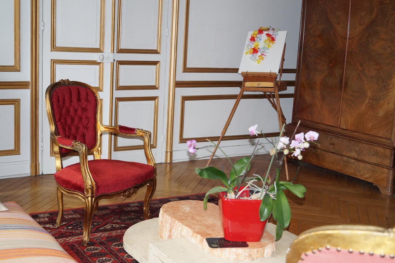 Hotel Au Chateau Blanc Saint-Aubin-lès-Elbeuf エクステリア 写真